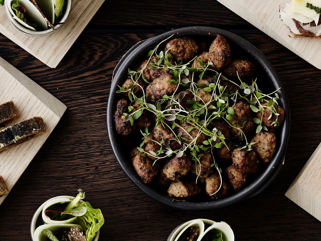 Frikadeller Opskrift Pa Klassiske Frikadeller Med Timian Frikadeller Opskrift Pa Klassiske Frikadeller Med Timian