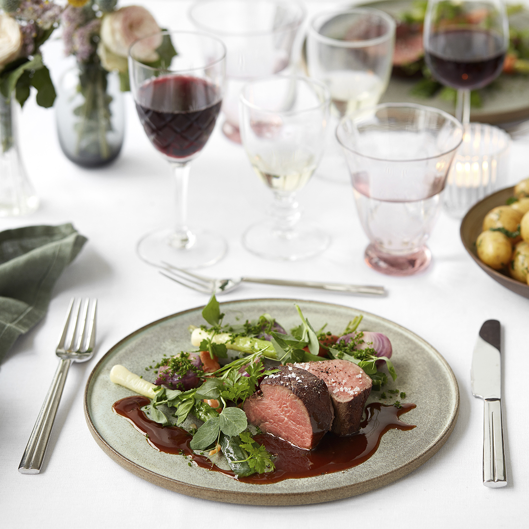 Konfirmationsmenu - Hovedret på oksemørbrad og rødvinssauce