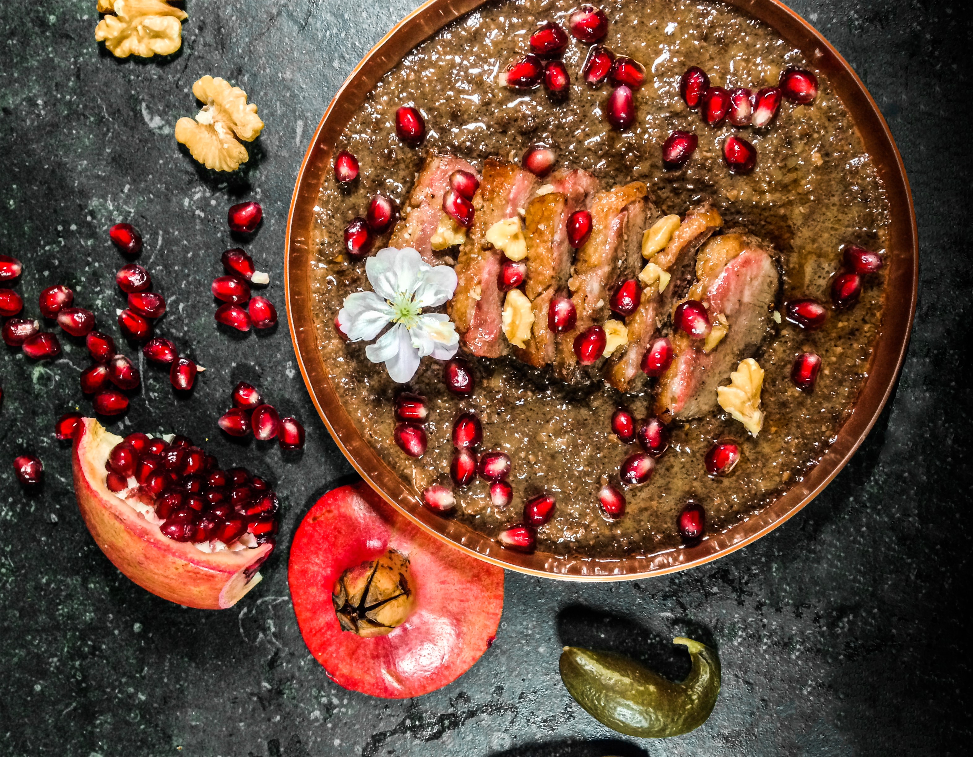 Opskrift på and i valnøddesauce