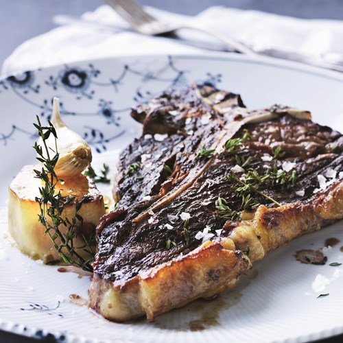 T-bone steak | Opskrift på mør og saftig t-bone steak ovn